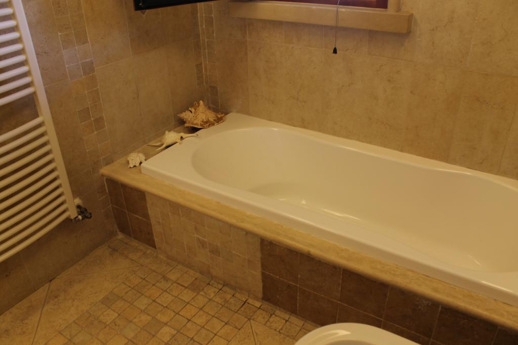 L'Albero Dei Limoni B&B Tarent Zewnętrze zdjęcie